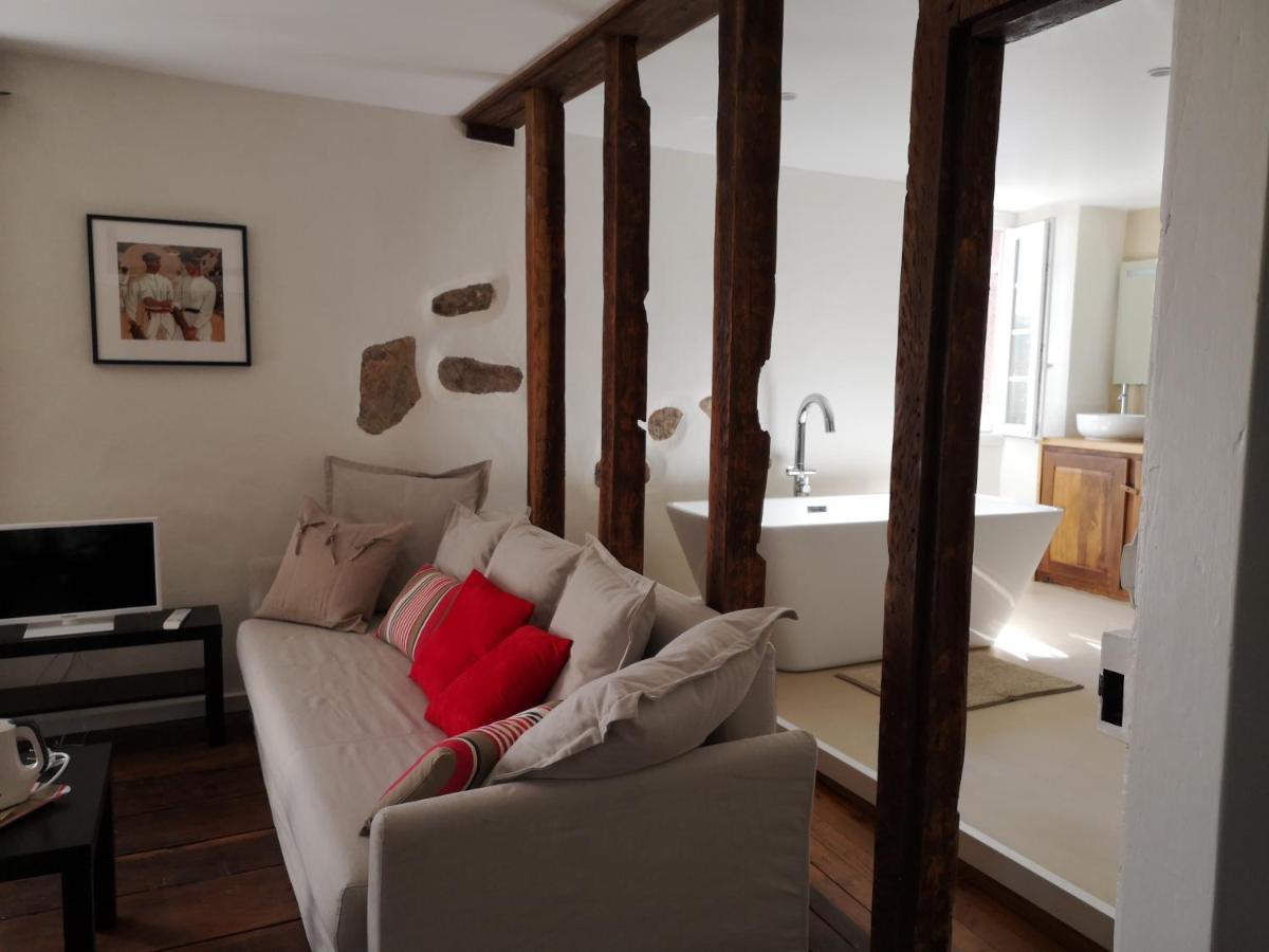 Louhossoa Chalbonia Bed & Breakfast エクステリア 写真